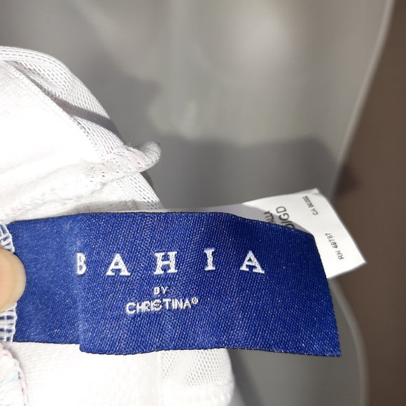 NWT multicolored size L swim top - Picture 9 of 9